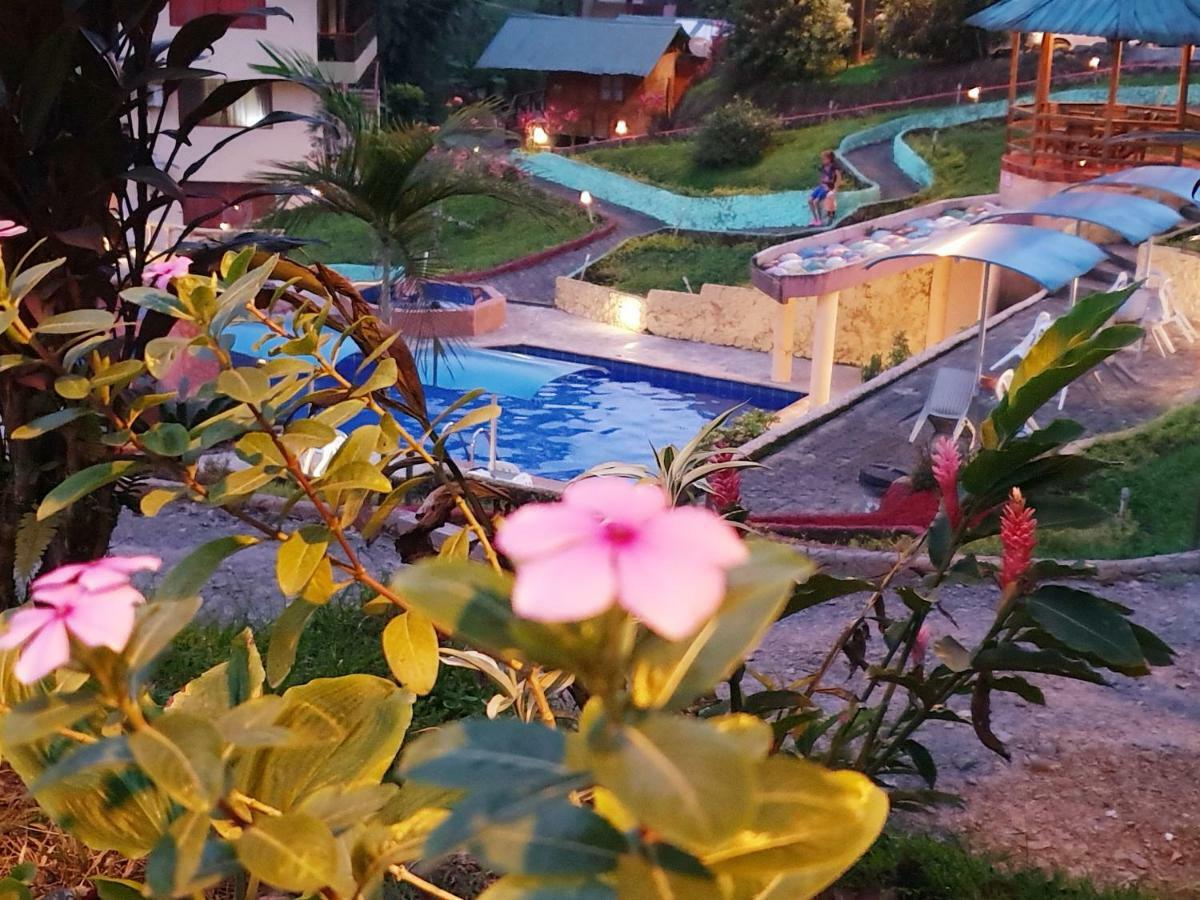 Hostería Kasadasa Santo Domingo de los Colorados Exterior foto